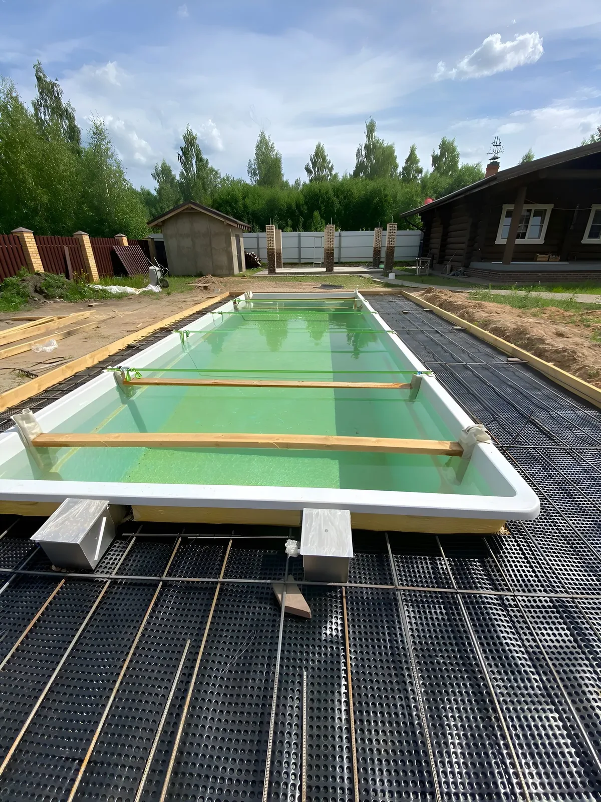 Laguna 9 — вечернее освещение в Юбилейном