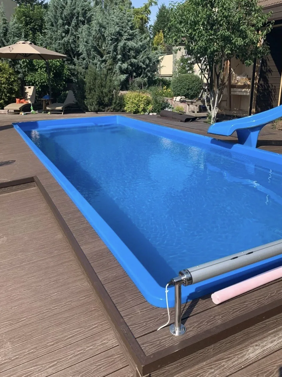 Laguna 9 установлен на участке в Юбилейном